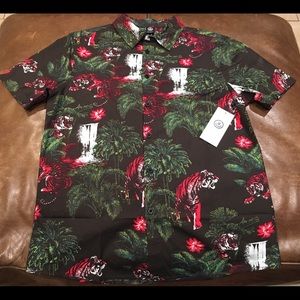 Neff Short Sleeve Button Shirt Men’s New With Tags